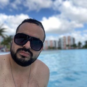 Meet your Posher, Alvaro miguel